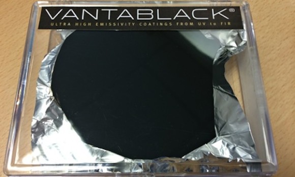 黒すぎてブラックホール 史上最高の黒さを誇る新素材 ベンタブラック が開発される カラパイア 黒すぎてブラックホール 史上最高の黒さを誇る新素材 ベンタブラック が開発される カラパイア