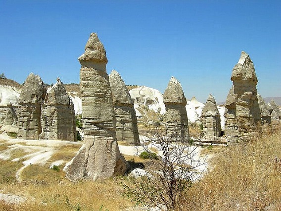 love valley goreme turkey 5