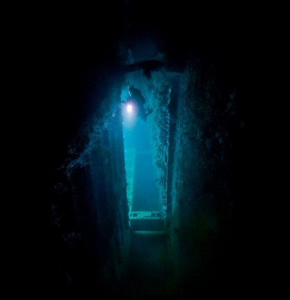 echoes_of_war_in_the_lagoon_640_07