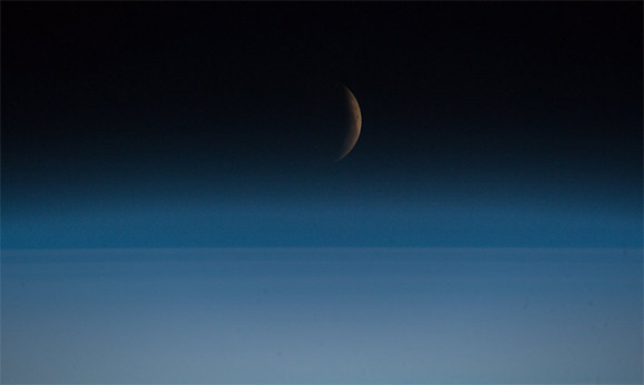 皆既月食 ブラッドムーン を見逃してしまった人の為の 宇宙 世界各地から届いた美しい月の写真 カラパイア