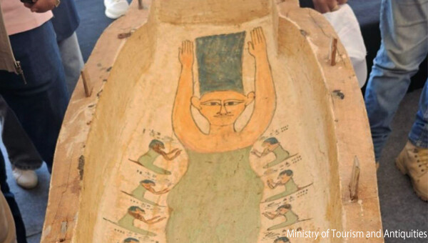 古代エジプトの棺に描かれた女性が、マージ・シンプソンに激似だと話題に