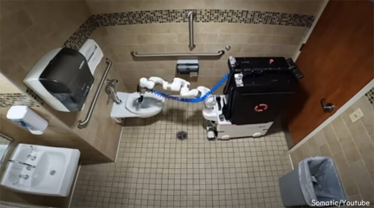 全自動トイレ掃除ロボット