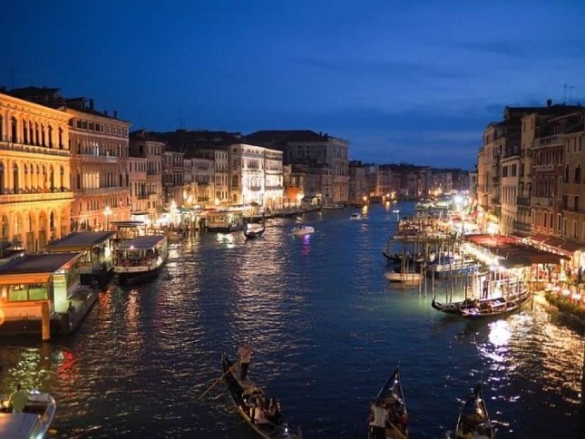 venice-918691_640_e
