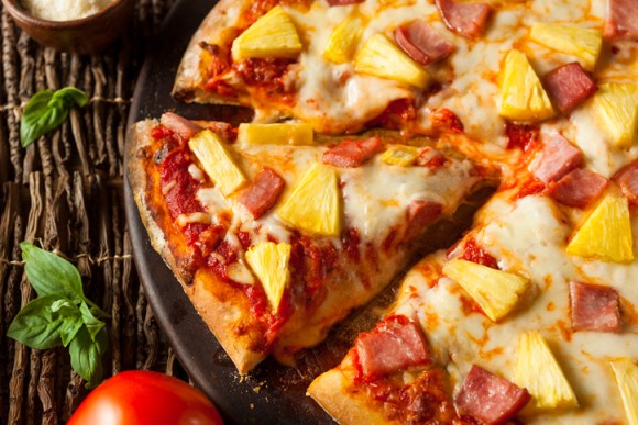 ピザのパイナップルは許せる 許せない ハワイアンピザ をめぐり 海外では結構真剣に議論されていた件 カラパイア