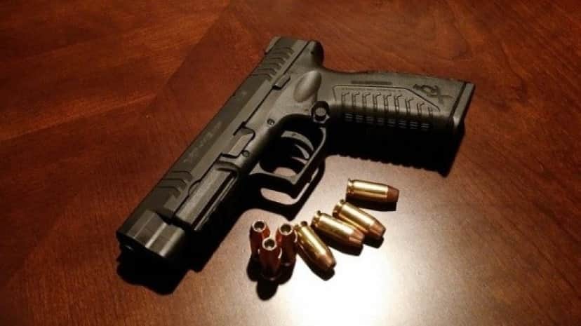 handgun-g1c6863951_640_e