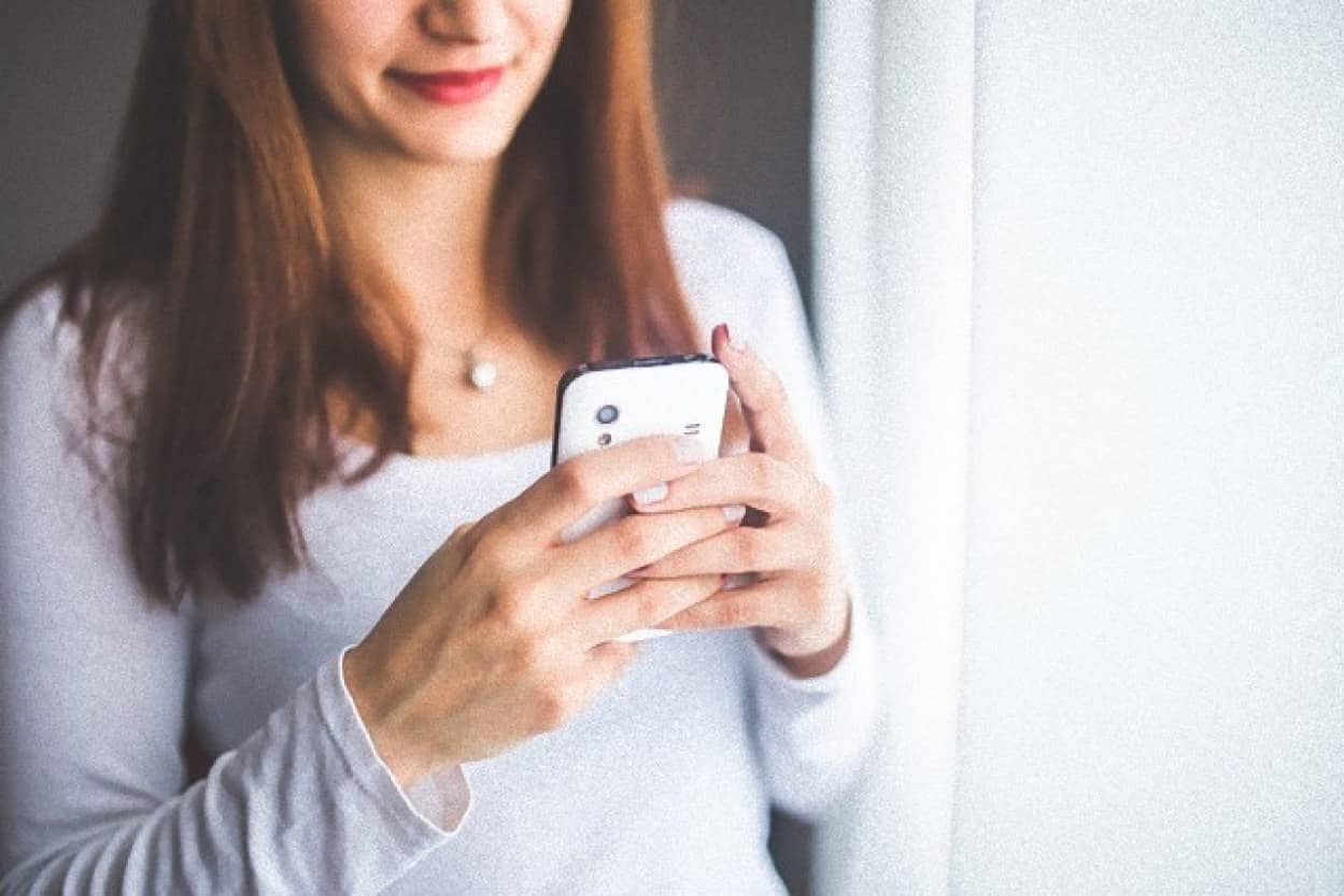 子供のスマホをチェックする権利が親にあるのか?