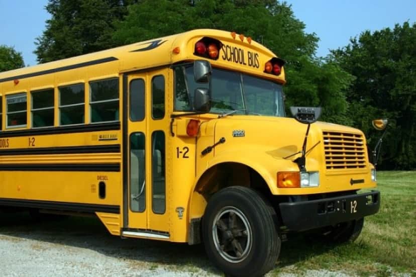 school-bus-g00e25705f_640_e