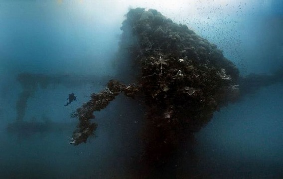 echoes_of_war_in_the_lagoon_640_05