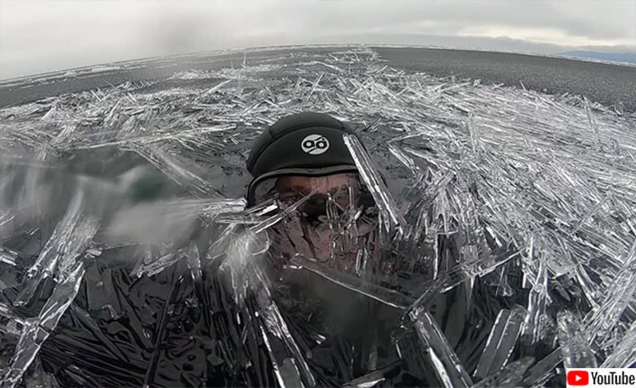 地獄の光景かな バイカル湖の針状の氷の中を泳ぐダイバー カラパイア 地獄の光景かな バイカル湖の針状の氷の中を泳ぐダイバー カラパイア