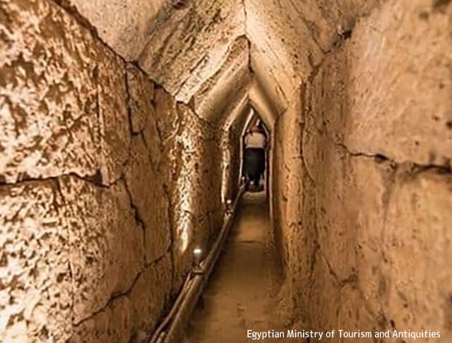 古代エジプトの神殿地下から巨大トンネルを発見。失われたクレオパトラの墓の謎に迫れるか？