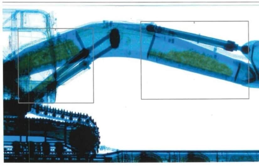 X-ray-of-MDMA-hidden-in-excavator_e