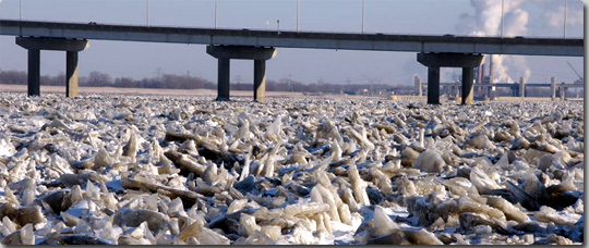 アメリカ最長の川が凍る ミシシッピ川完全結氷 アメリカ カラパイア