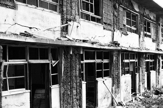 haunting_black_and_white_photos_of_japans_ghos_16