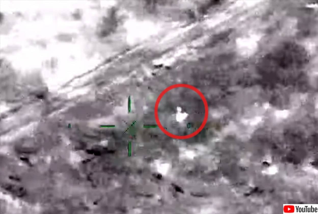 アメリカの偵察機がおもちゃのアヒル型のUFOを追跡していた