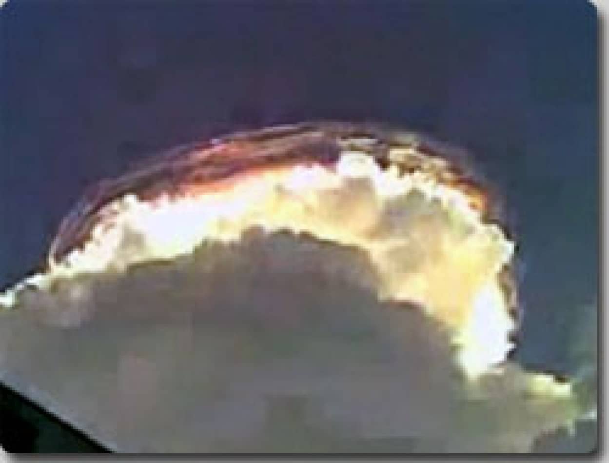 天空の城ラピュタ サウジアラビアの上空に浮かび上がった 奇妙な形状の雲 カラパイア 天空の城ラピュタ サウジアラビアの上空に浮かび上がった 奇妙な形状の雲 カラパイア