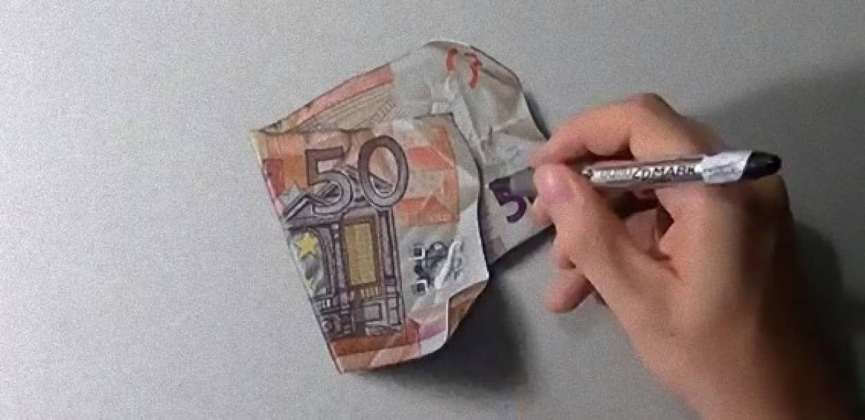 本物にしか見えない 思わず手を伸ばしそうになる ３d絵画 お札 の描き方 カラパイア