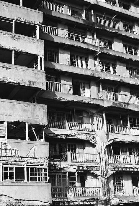 haunting_black_and_white_photos_of_japans_ghos_06