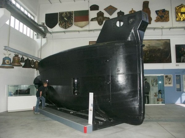 現存する世界最古の潜水艦、ドイツの「ブランタウヒャー」