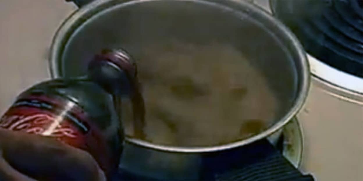 コーラを煮詰めるとどうなるのか こうなった カラパイア