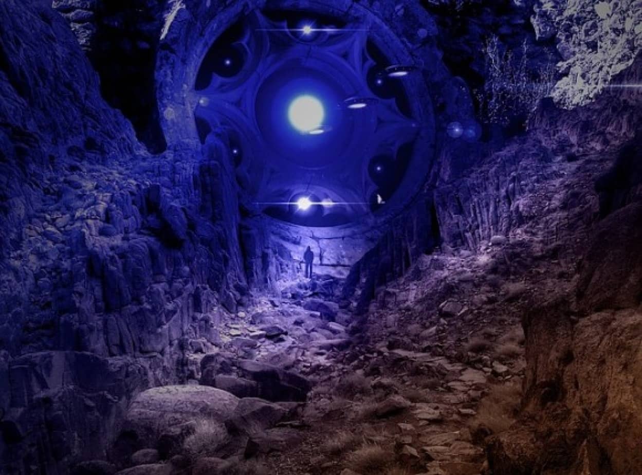 ufo-2150340_640_e
