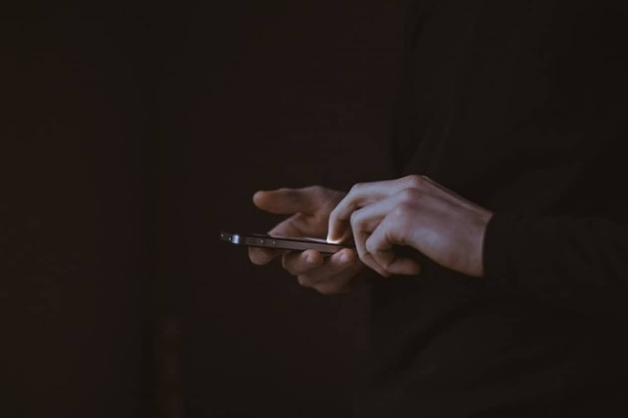 cell-phone-690192_640_e