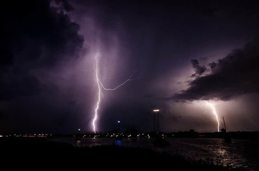 lightning-1625550_640_e