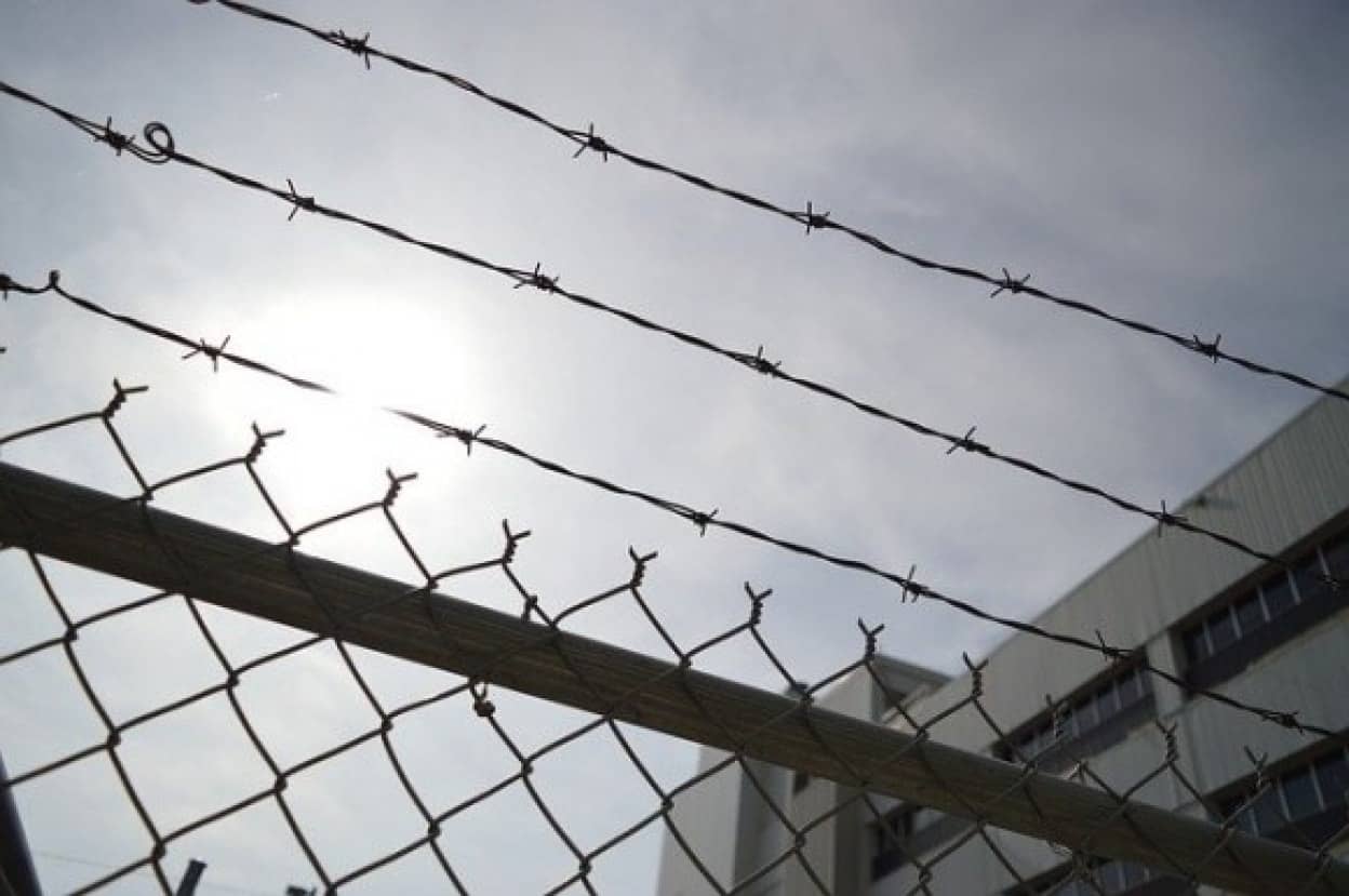 世界で最も警備が厳しいイスラエルの刑務所から6人が脱獄barbed-wire-960248_640_e