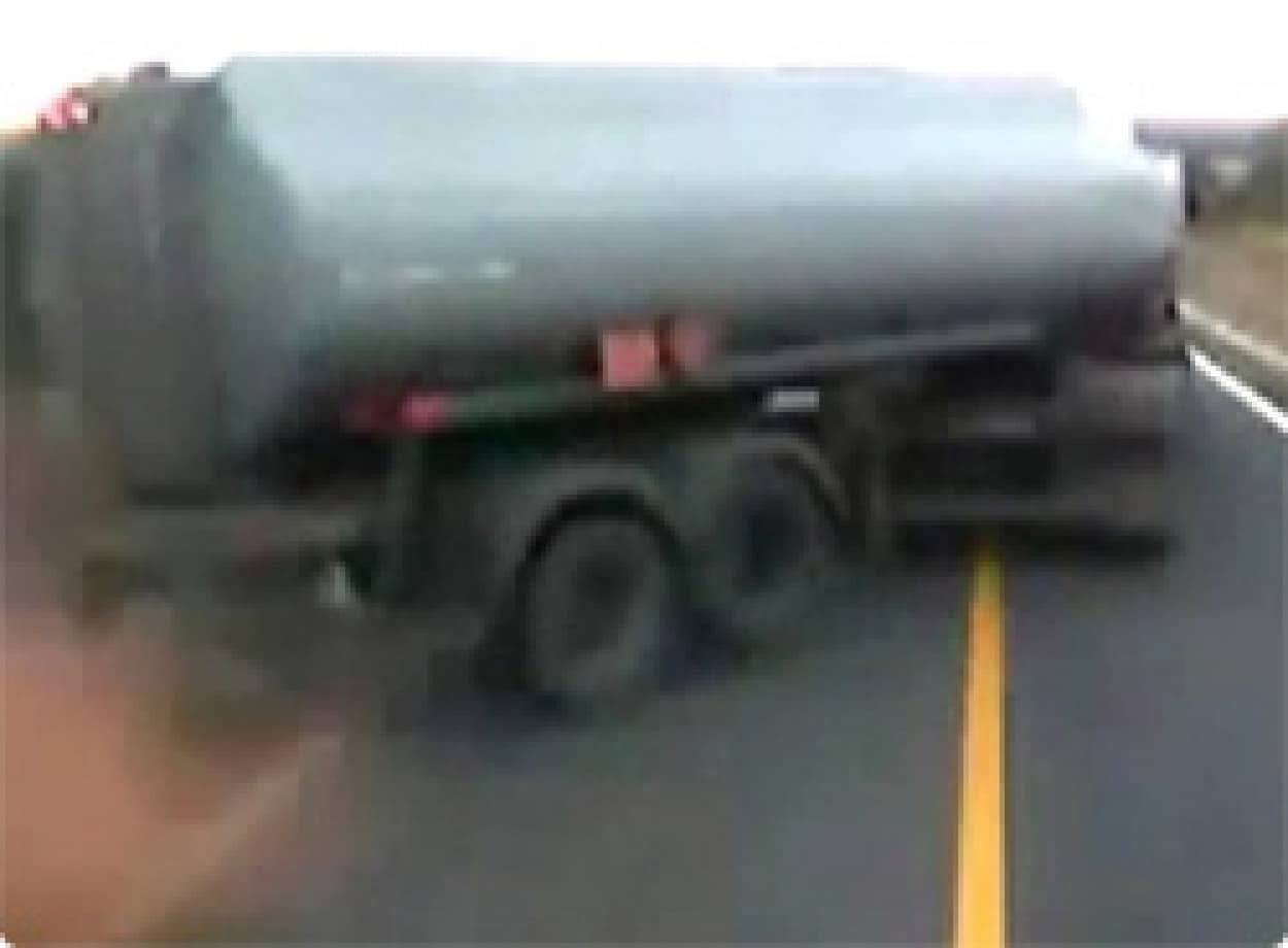 動画 げにおそろしや タンクローリーのドリフト走行 カラパイア