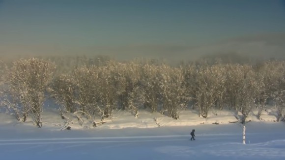 boy walks to school1_e