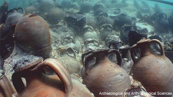 古代ローマ時代の難破船からこれまでに知られていないタイプのアンフォラ（陶器）が発見される