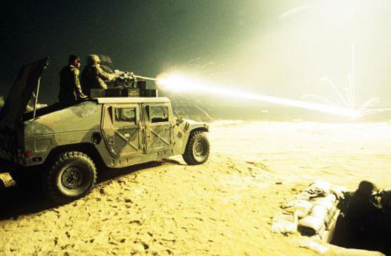 800px-HMMWV_Tracer_Fire