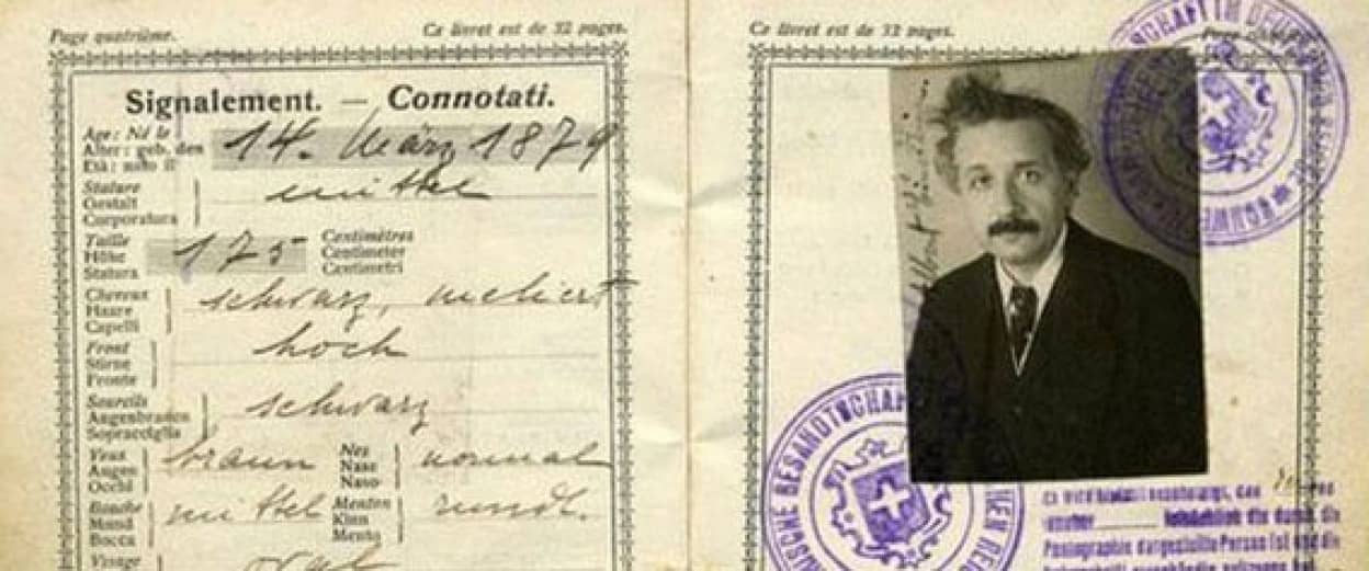 パスポート拝見 海外の有名人17人のパスポート写真 カラパイア