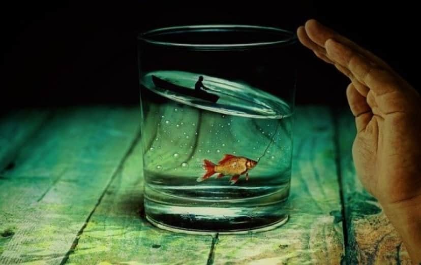 water-glass-2542790_640_e