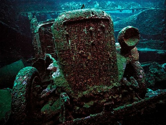 echoes_of_war_in_the_lagoon_640_11