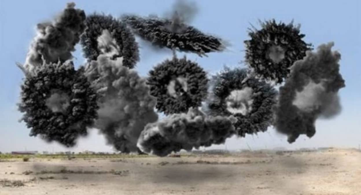 轟く爆音 湧き上がる煙 昼間の花火は夜とはまた別の凄まじさ カラパイア 轟く爆音 湧き上がる煙 昼間の花火は夜とはまた別の凄まじさ カラパイア