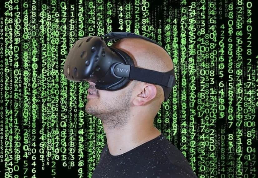 virtual-reality-3410937_640