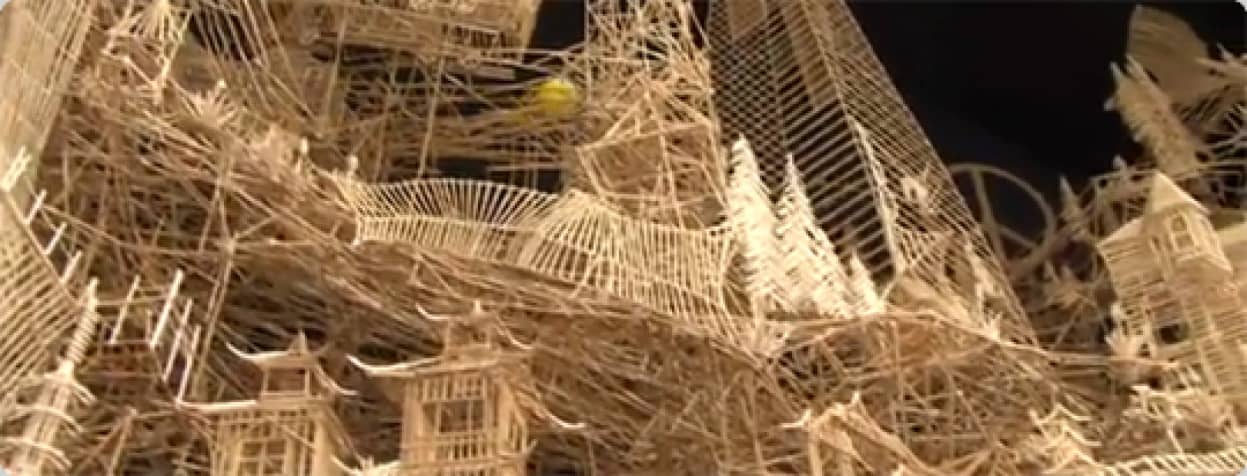 爪楊枝10万本 大きさ2 8メートルの巨大な爪楊枝の城 カラパイア 爪楊枝10万本 大きさ2 8メートルの巨大な爪楊枝の城 カラパイア