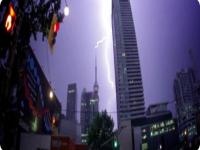 ライトニングボルトーッ 海に雷が落ちる瞬間をとらえた映像 カラパイア