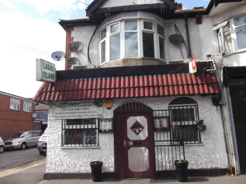 rotten chicken restaurant_e