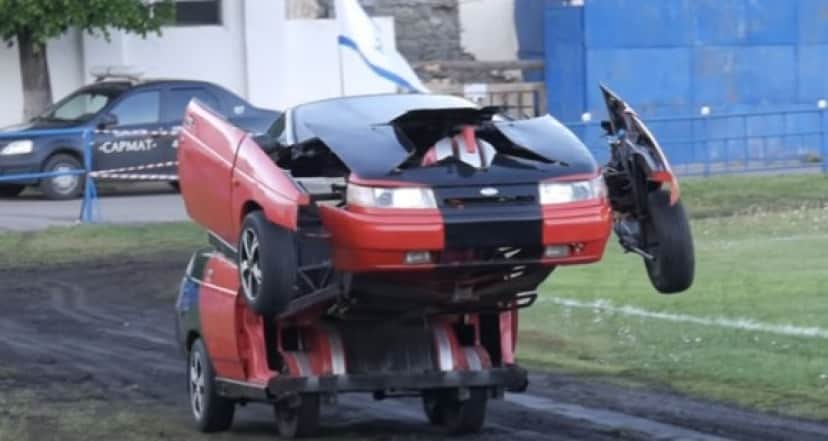 こ これは 走りながらロボットに変身してしまうトランスフォーマーロボットカーが民間人によって開発される カラパイア