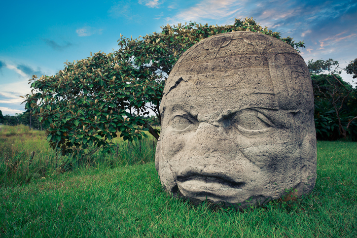 アメリカ大陸で最初に文明を作った古代オルメカ人について知っておくべきこと