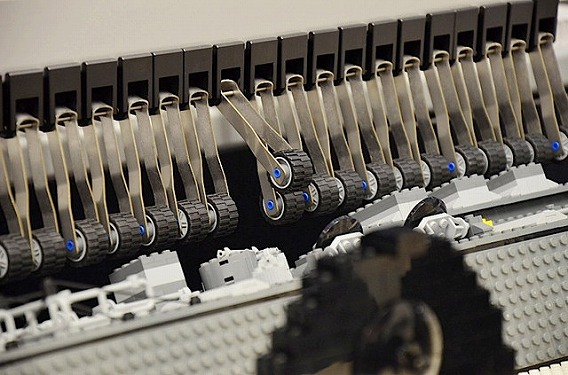 lego-barrel-organ-9