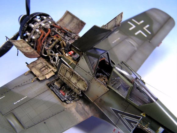 うわすご 驚くほど精巧 第二次大戦中の戦闘機 フォッケウルフfw190 A 8 R2エドゥアルト プラモデルのメイキング映像 カラパイア