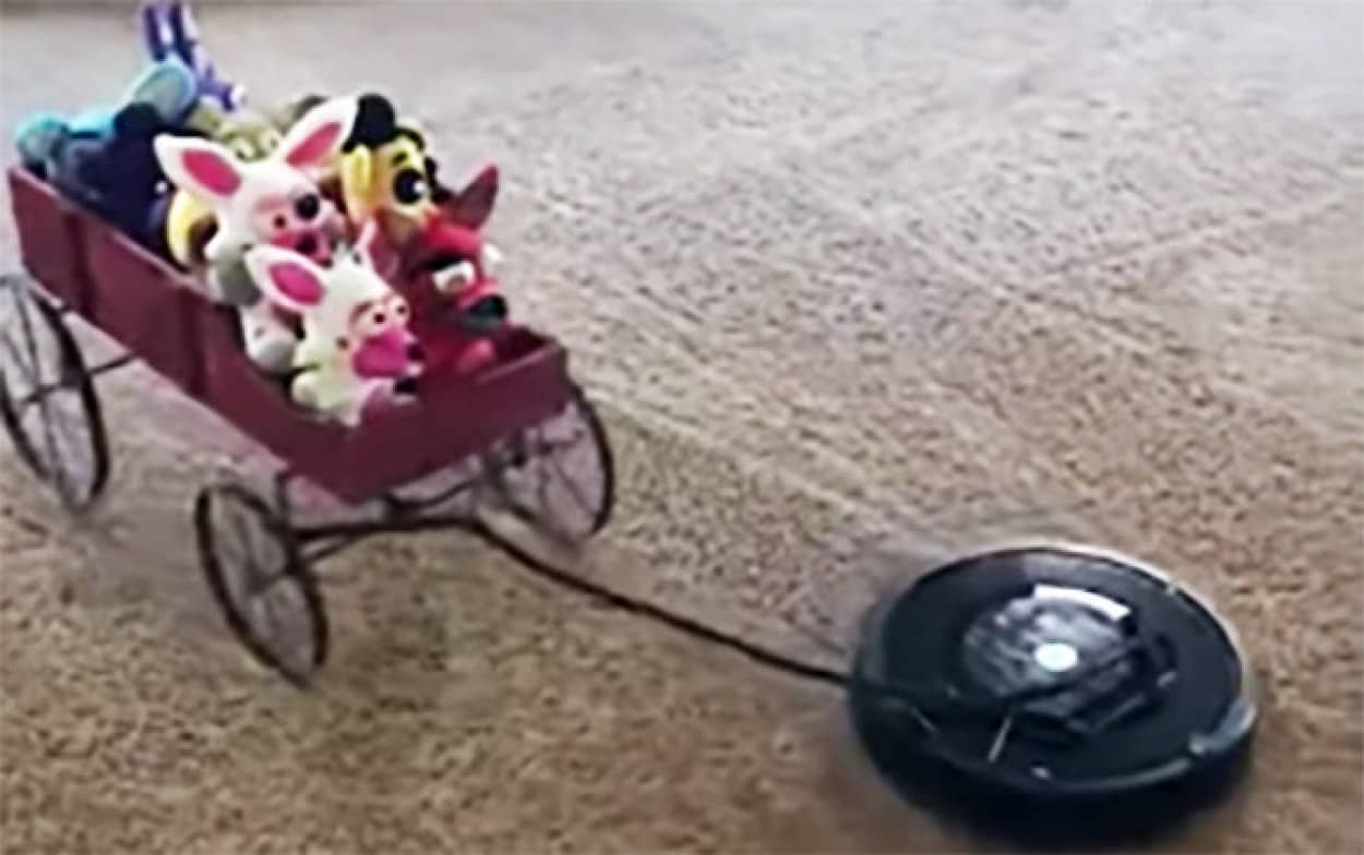 ついつい擬人化したくなる お掃除ロボットルンバが動物 ぬいぐるみ たちを散歩させている映像 カラパイア ついつい擬人化したくなる お掃除ロボットルンバが動物 ぬいぐるみ たちを散歩させている映像 カラパイア