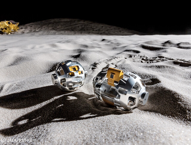 一方日本では、トランスフォーマーロボットを月に送り出す。超小型変形ロボ「SORA-Q」で月面探査