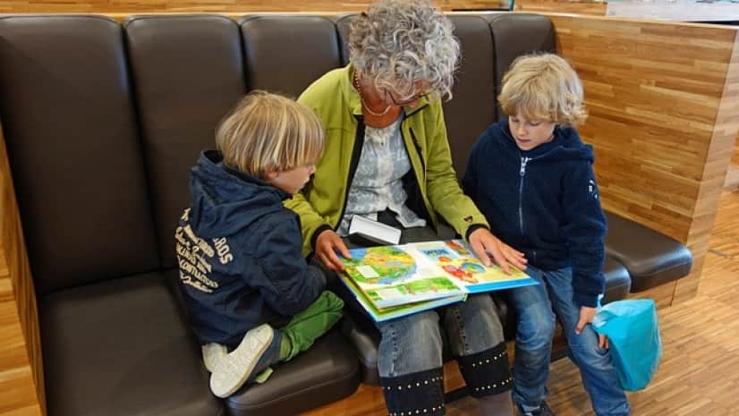 to-read-aloud-813666_640