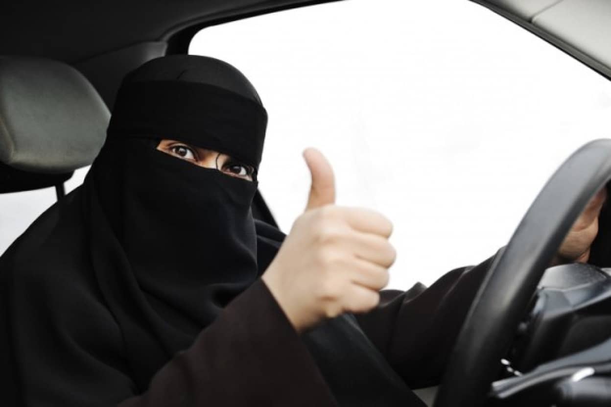 サウジアラビアで女性の運転がついに解禁 18年6月までにウーメンドライブgo カラパイア サウジアラビアで女性の運転がついに解禁 18年6月までにウーメンドライブgo カラパイア