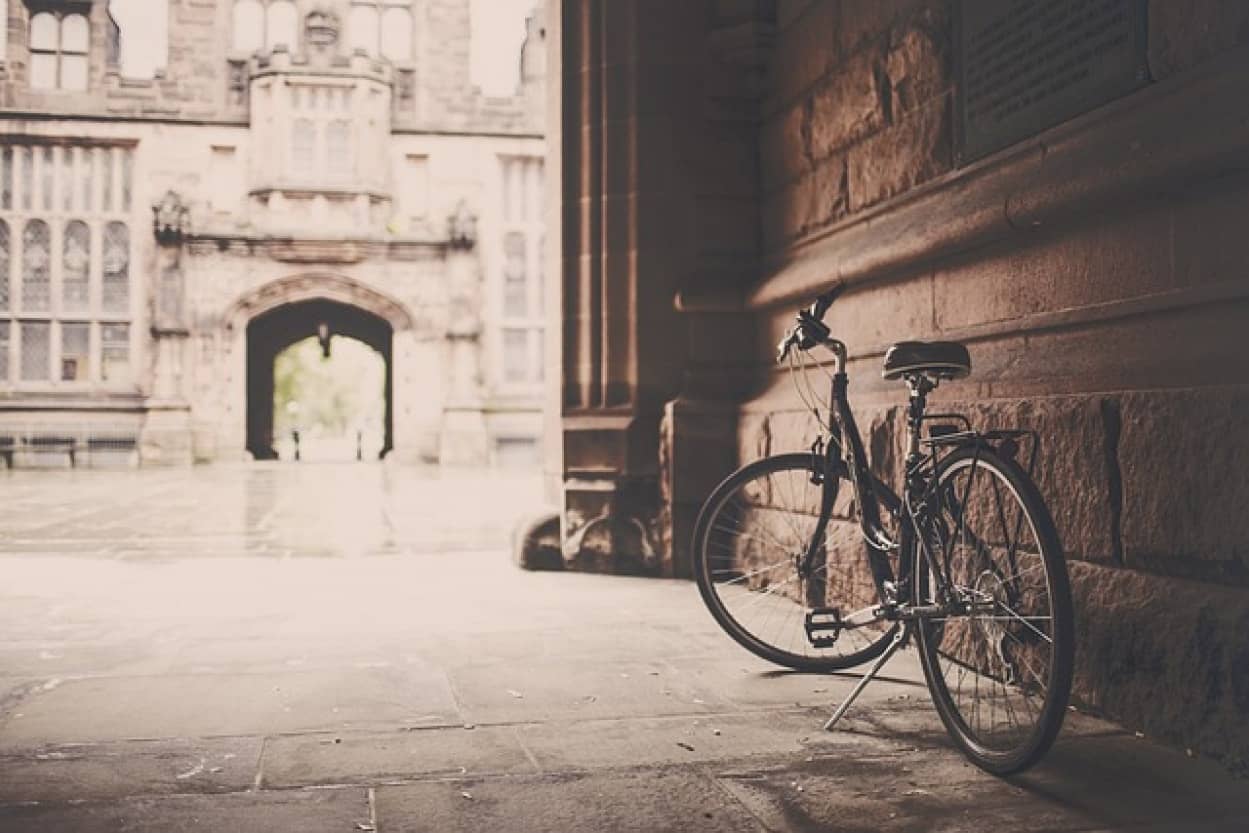 アイスランドに存在する自転車の「ささやき屋」とは？