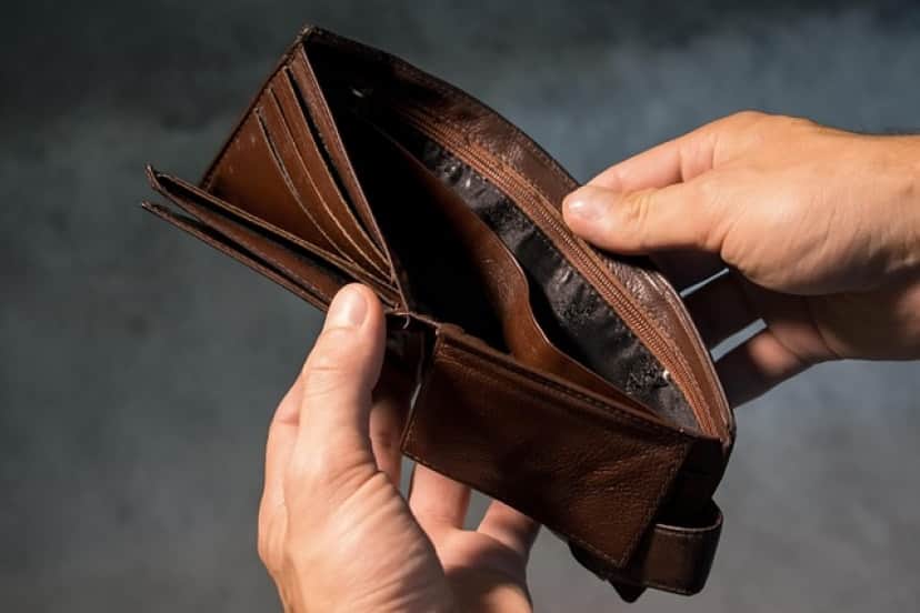 wallet-gb618fd4c8_640
