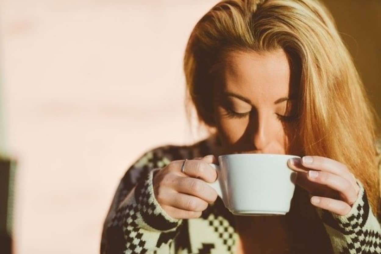 コーヒーのアイスとホット、どちらが好きかでライフスタイルや嗜好、性格が分かる